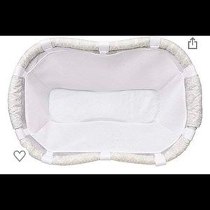 😇 NWOT HALO Newborn “Bassinest” Bassinet Insert